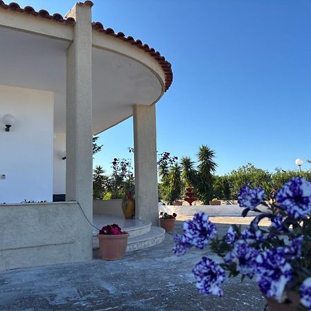 トッレ・サンタ・サビーナ Lilly'S Houseヴィラ エクステリア 写真